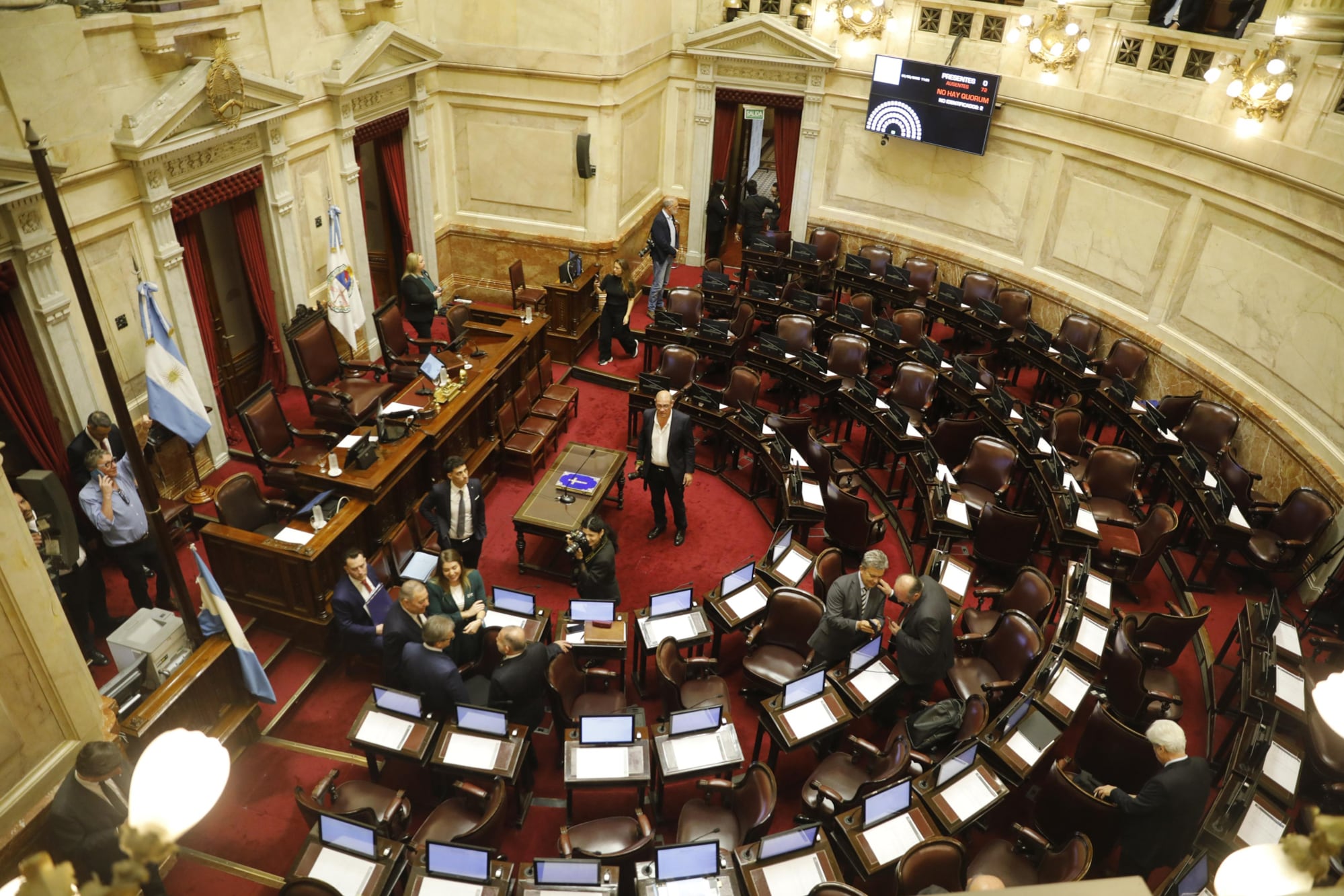 Sesión en el Senado para tratar el proyecto de ficha limpia