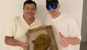 De Messi a El Eternauta: cómo un bodegón porteño convierte milanesas en los rostros de famosos