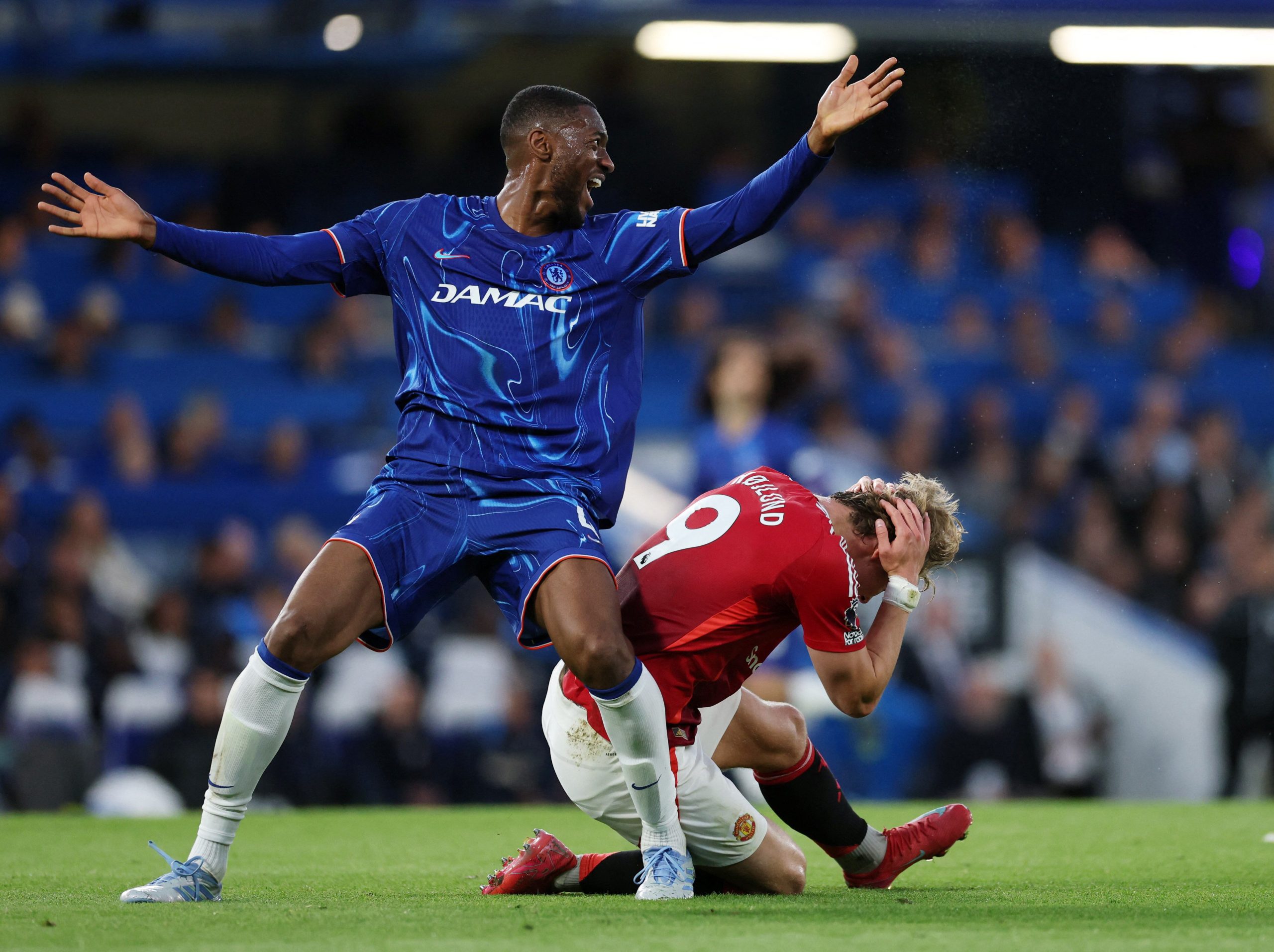 Chelsea vs Man. United por la fecha 37 de la Premier League del 2025.