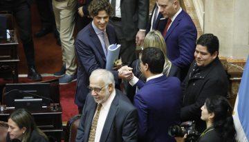 Senado: el oficialismo, apoyado por la oposición dialoguista, bloqueó la interpelación a Karina Milei y al ministro Caputo por el caso $LIBRA