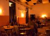 Transformó su centro de producción de chacinados en un bar y el pancho es protagonista