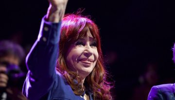 Cristina Kirchner juntó al PJ y sumó presión sobre Kicillof: alertó otra vez por los riesgos de desdoblar en Provincia
