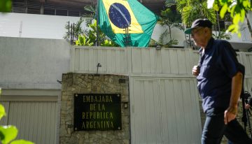 El Gobierno le agradeció a EE.UU. por la “exitosa operación” en Caracas que rescató a los refugiados en la embajada