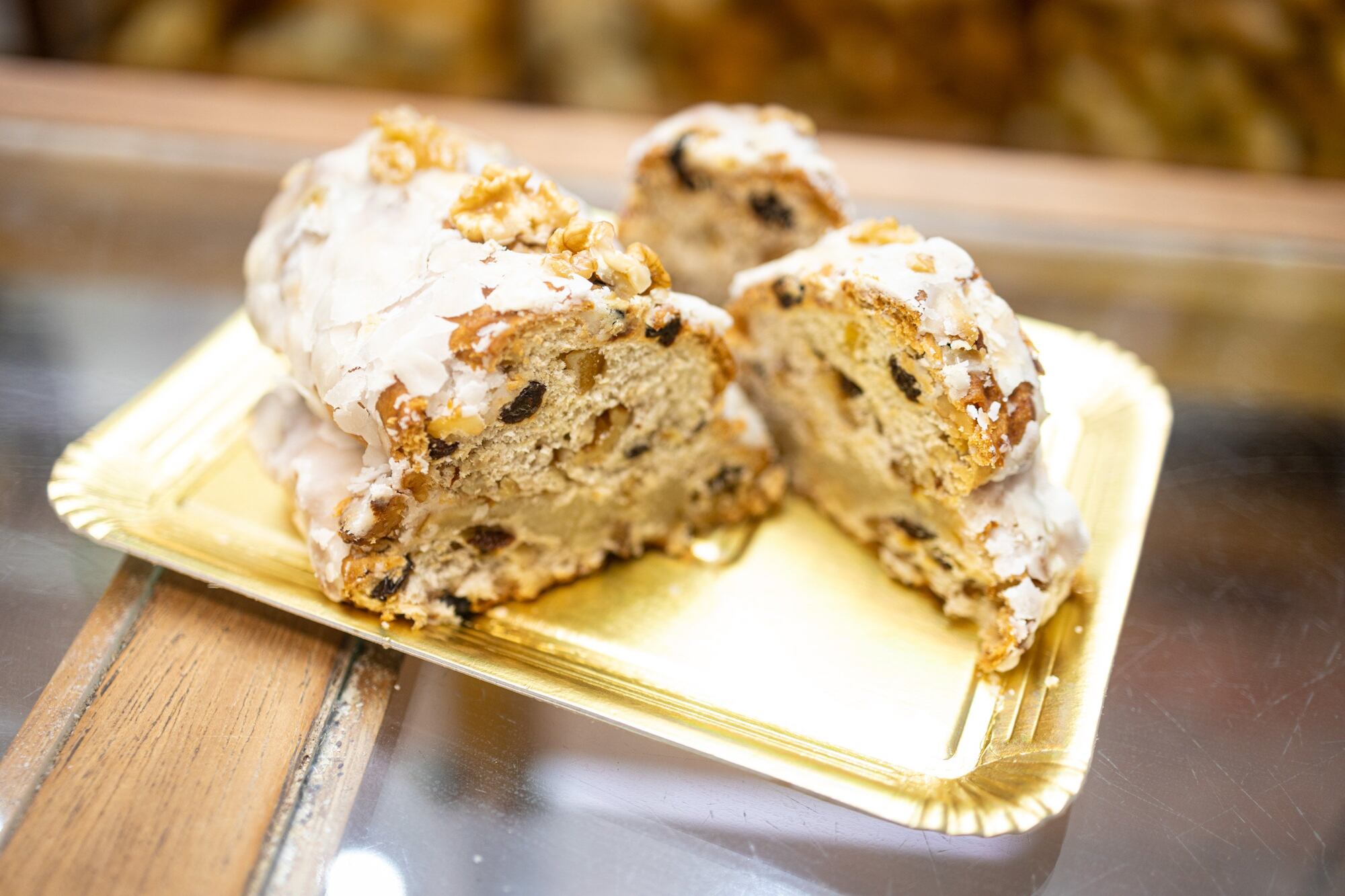 En la lista de clásicos indiscutidos no puede faltar el tradicional Stollen o pan dulce alemán.