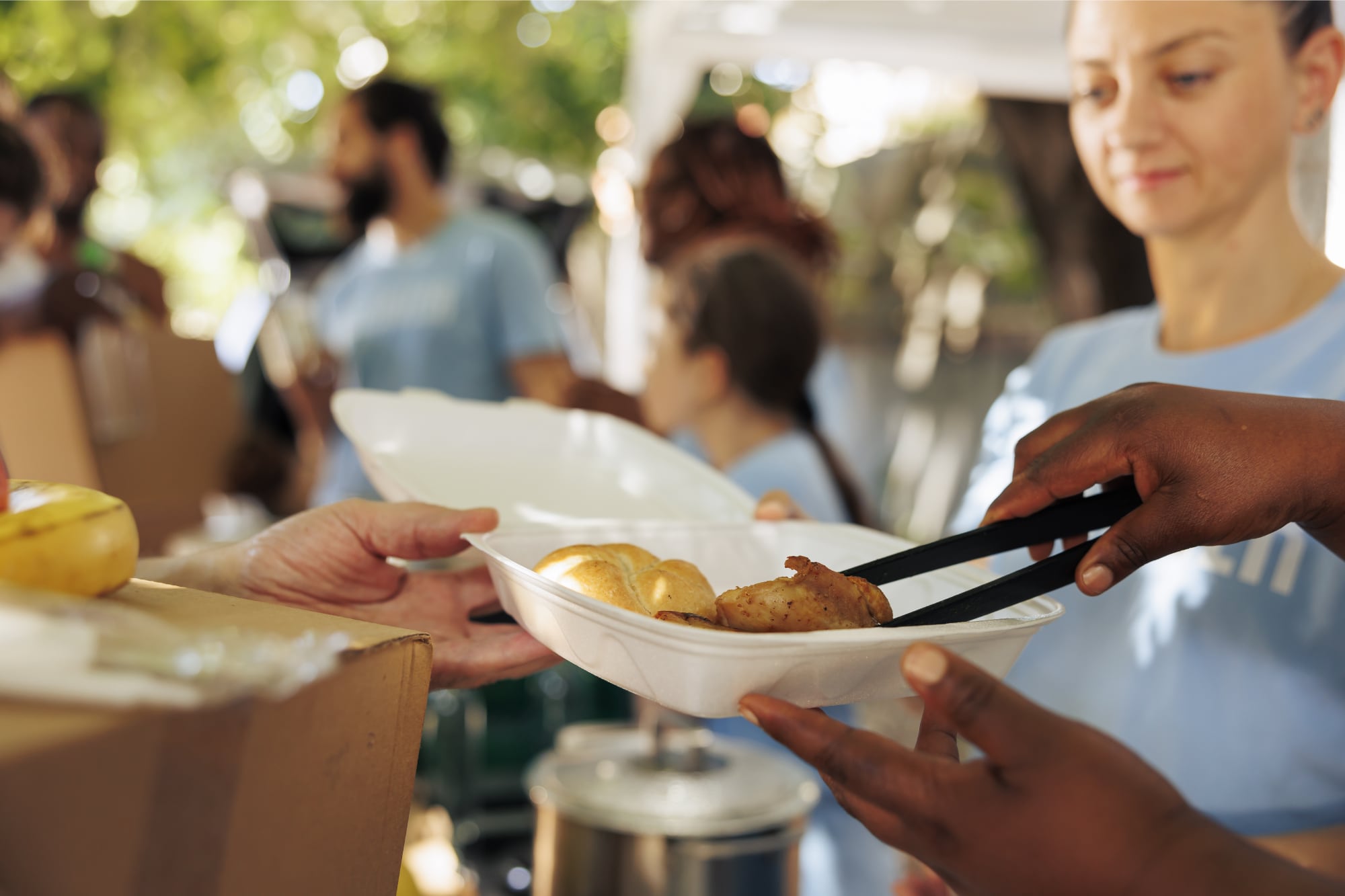 El programa de almuerzos y desayunos gratis comenzará el 9 de junio en tres ciudades de california