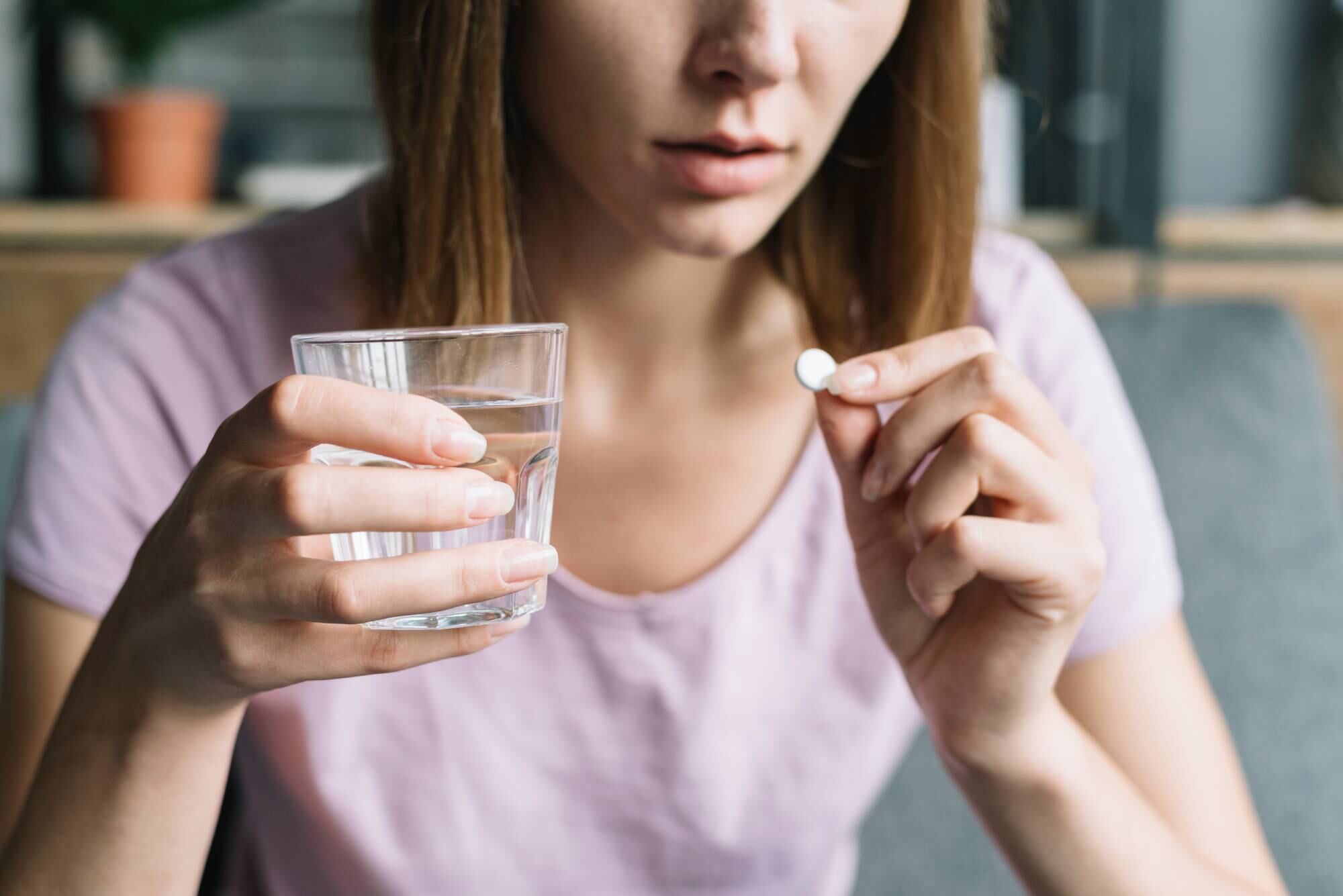 El consumo de ibuprofeno debería ser para detener la producción del cuerpo de una sustancia que causa dolor, fiebre e inflamación (Archivo)