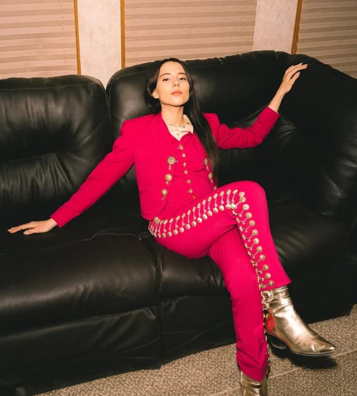 Majo no solo canta, también escribe muchas de sus canciones