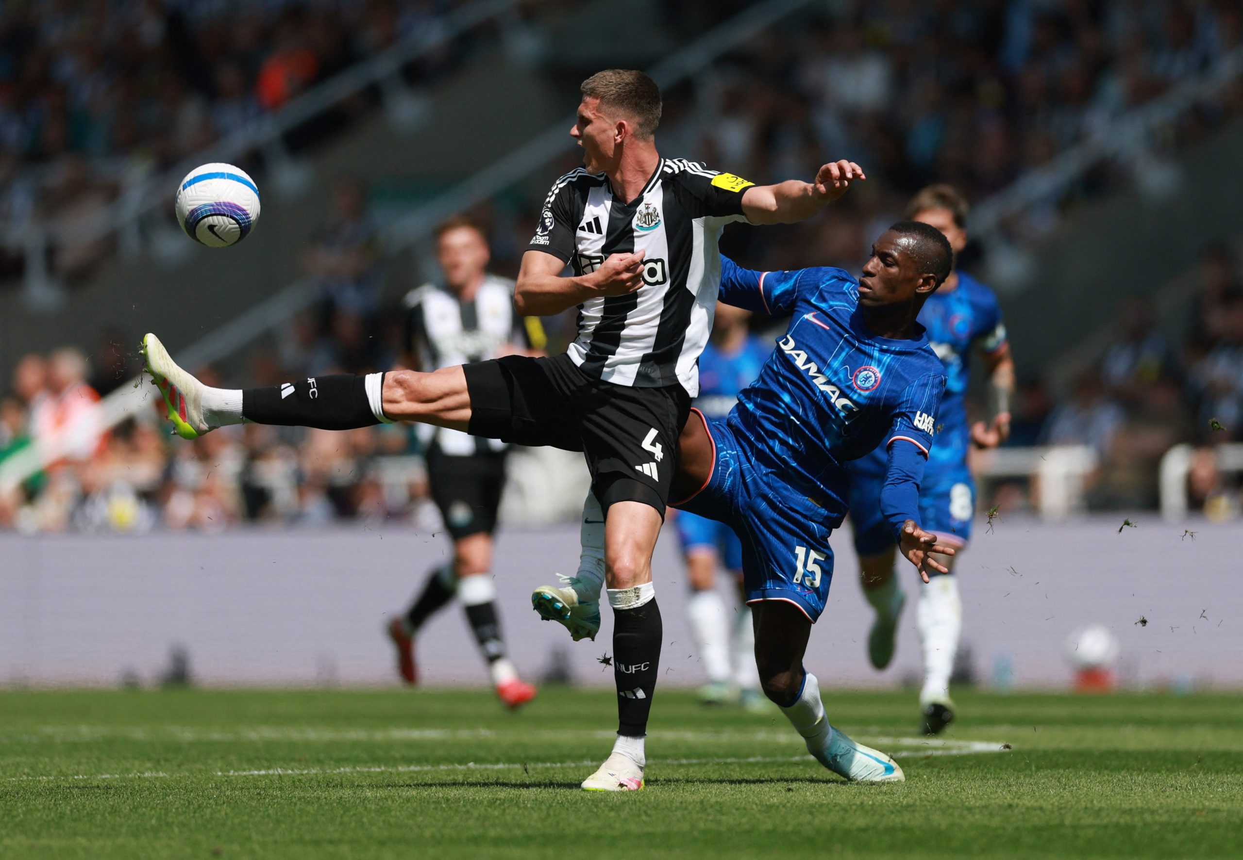 Newcastle vs Chelsea por la fecha 36 de la Premier League del 2025.