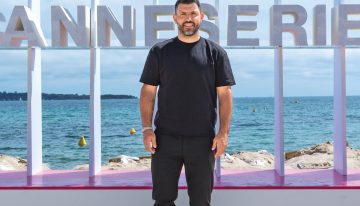 Uno en Francia y el otro en Italia. Kun Agüero y Diego Simeone vivieron momentos de gran felicidad junto a sus íntimos