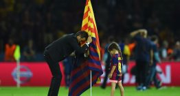 PSG vs. Inter: la conmovedora bandera de Luis Enrique y su hija de 9 años que desplegaron los hinchas franceses