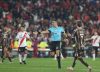 El error de Yael Falcón Pérez que derivó en el penal de River contra Platense