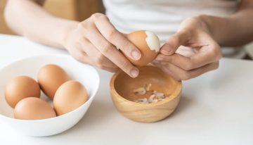 Si usaste cáscaras de huevo, no las tires: qué nutrientes pueden aportar a tus plantas y cómo usarlas