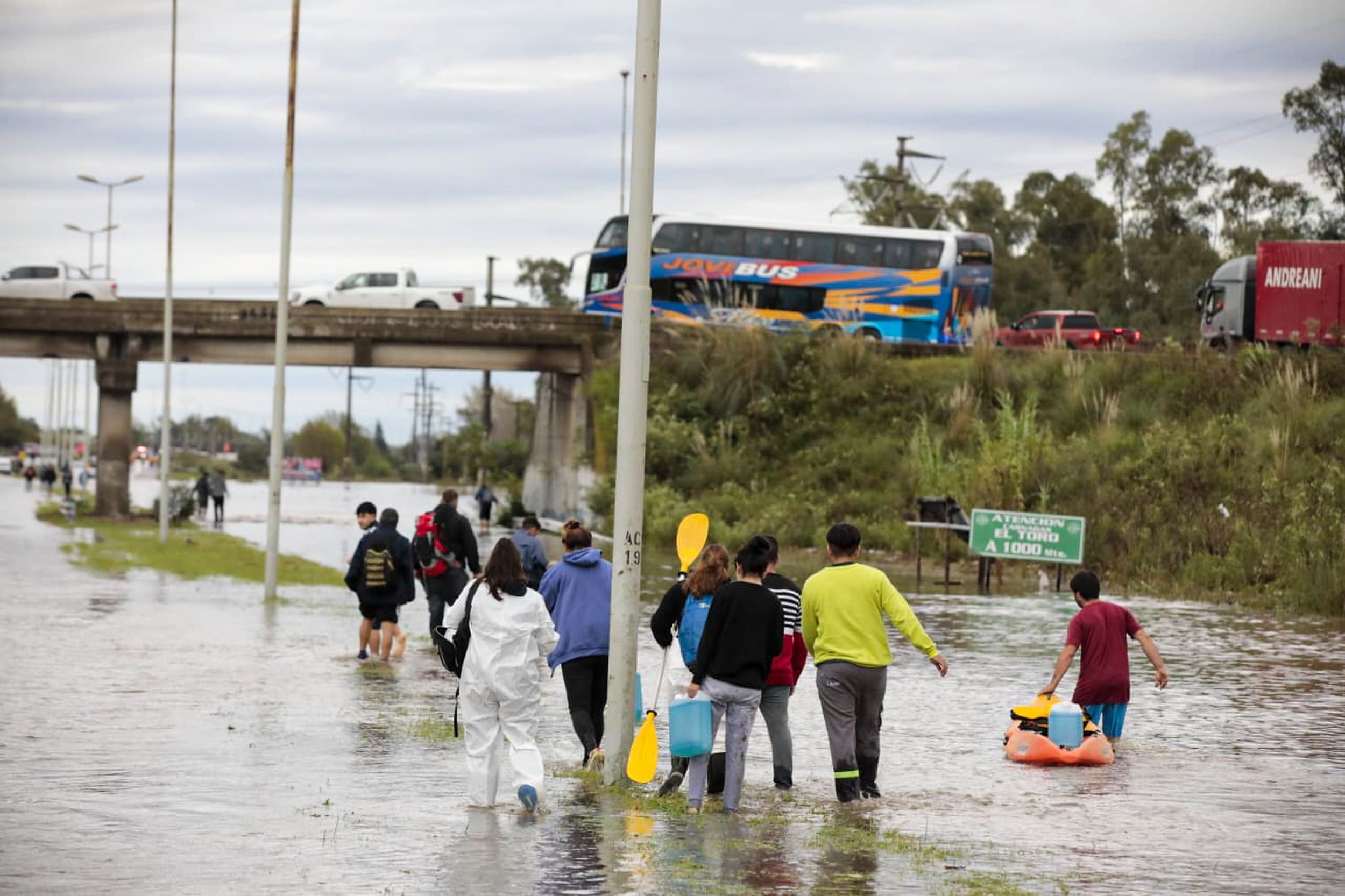 Quedaron comprometidos los ingresos de la ruta 6 y la ruta 9 a Zárate
