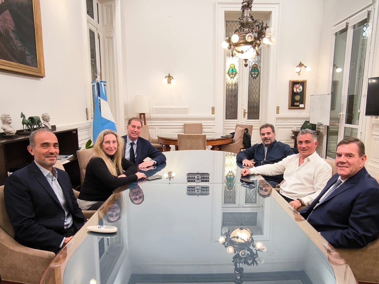 Karina Milei recibió a Santilli, Ritondo y Montenegro, con Lule Menem y Pareja