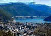 La ciudad patagónica que suma proyectos y abandona a las cabañas de madera