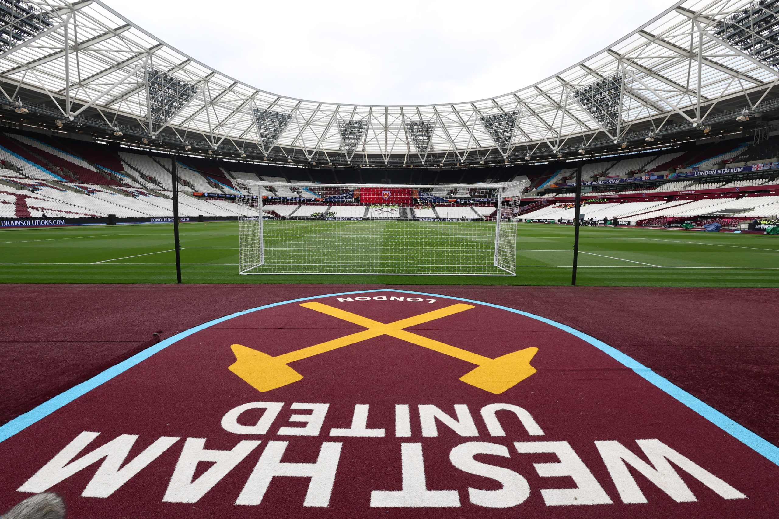 West Ham vs Tottenham por la fecha 35 de la Premier League del 2025.