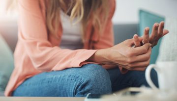 Síndrome de Fortunata: qué es y qué dice la psicología sobre quienes se enamoran de personas casadas o con pareja