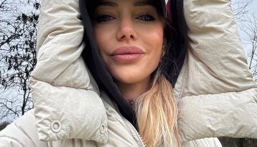 Evangelina Anderson fue a ver a Bastian en River, le trajo buena suerte y mostró su look invernal