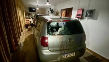 Una joven argentina murió atropellada en Brasil: el conductor trasladó el cadáver en el techo
