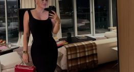Wanda Nara impactó en la noche de Milán con vestido negro ajustado, cartera Chanel y stilettos Louboutin