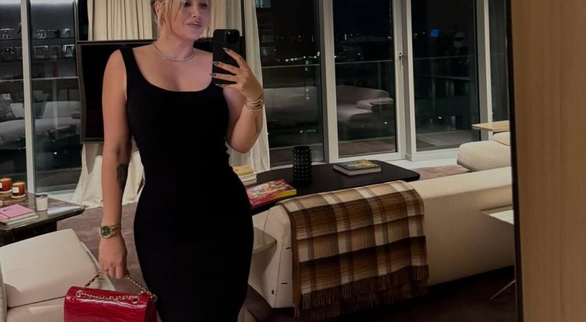 Wanda Nara impactó en la noche de Milán con vestido negro ajustado, cartera Chanel y stilettos Louboutin