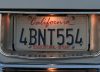 Adiós a las viejas placas: la ley firmada por Gavin Newsom en California que cambiará la identificación vehicular