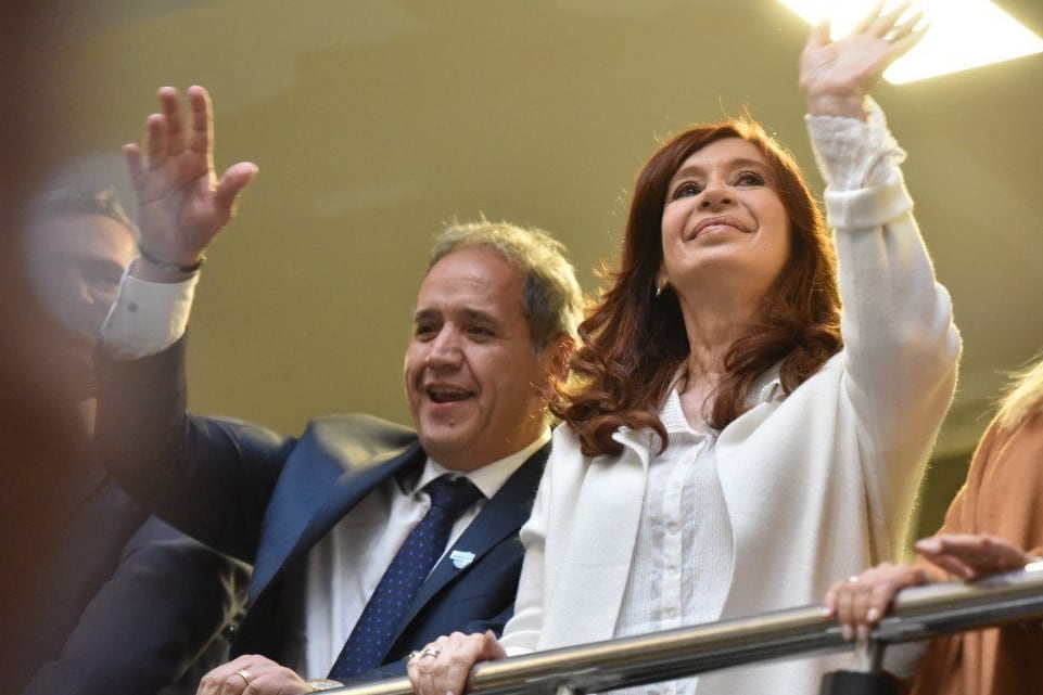 ARCHIVO.- Sergio Palazzo, titular de La Bancaria, y Cristina Kirchner 