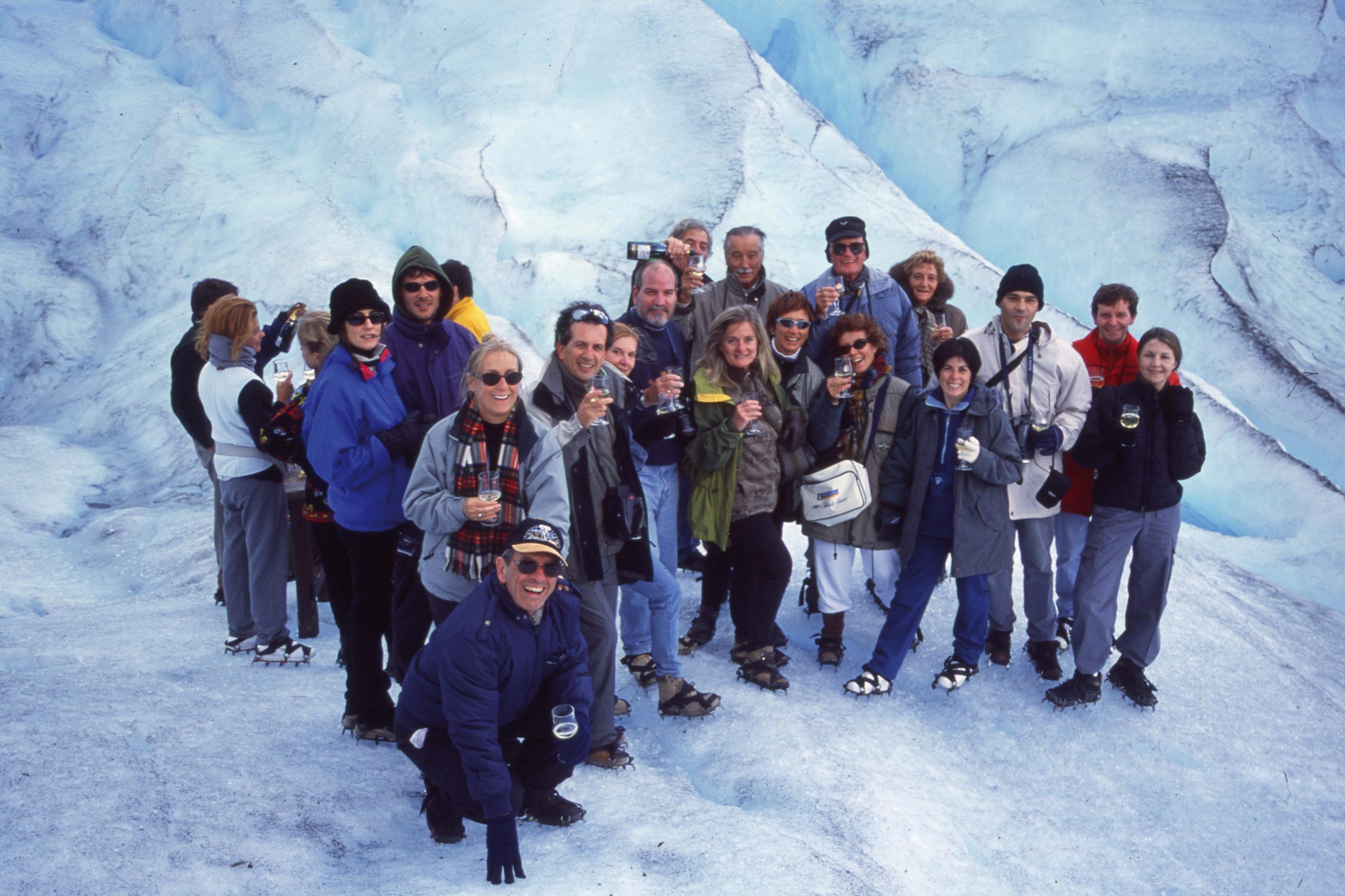 Hacia el año 2000, se organizó un club de viajeros que proponía hacer viajes con Luisa a algunos destinos de cabotaje. El primero fue, claro, El Calafate.
