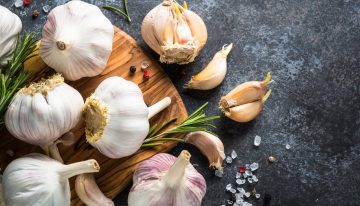 El alimento que le da gusto a la comida y ayuda a aliviar el dolor de muelas