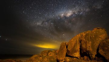 Cómo son las salidas nocturnas para aprender a fotografiar los cráteres de la Luna y los anillos de Saturno
