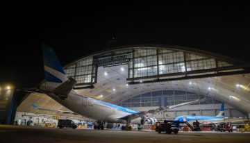 Amenaza de bomba en Ezeiza: cerraron el aeropuerto y activaron los protocolos por la presencia de un “artefacto extraño”