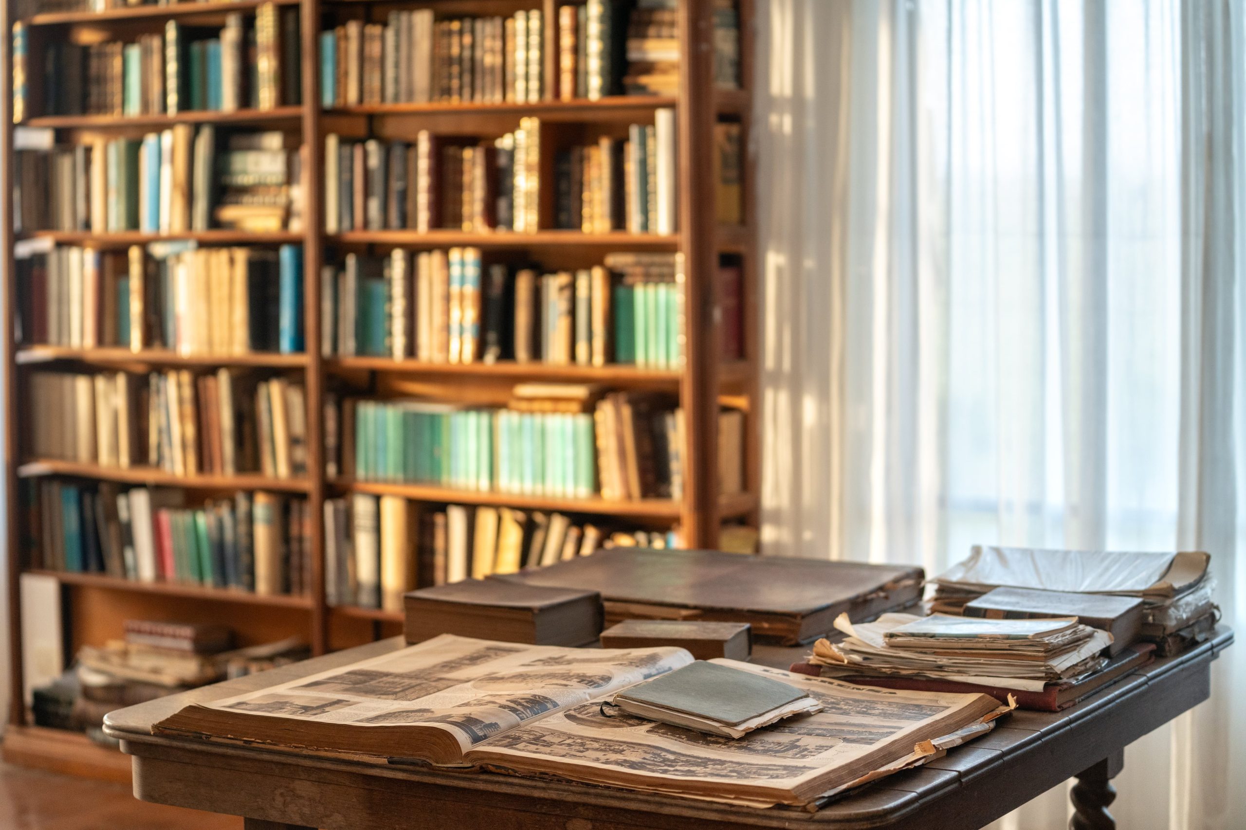 Las bibliotecas son parte de los encantos del hotel.