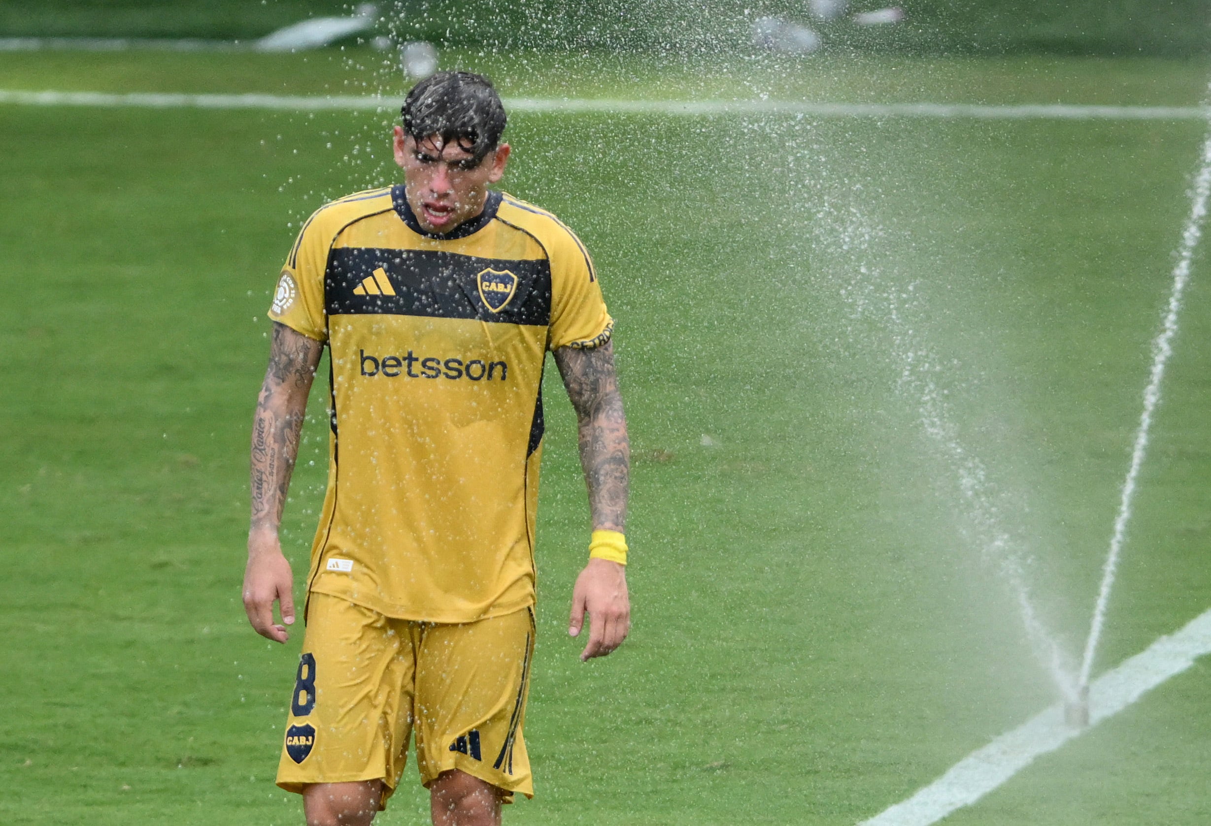 El chileno Palacios tuvo un bajo rendimiento en el Mundial de Clubes (Foto: Reuters).