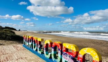 No es Cariló ni Pinamar: la playa de la Costa Atlántica con una laguna escondida, ideal para estas vacaciones