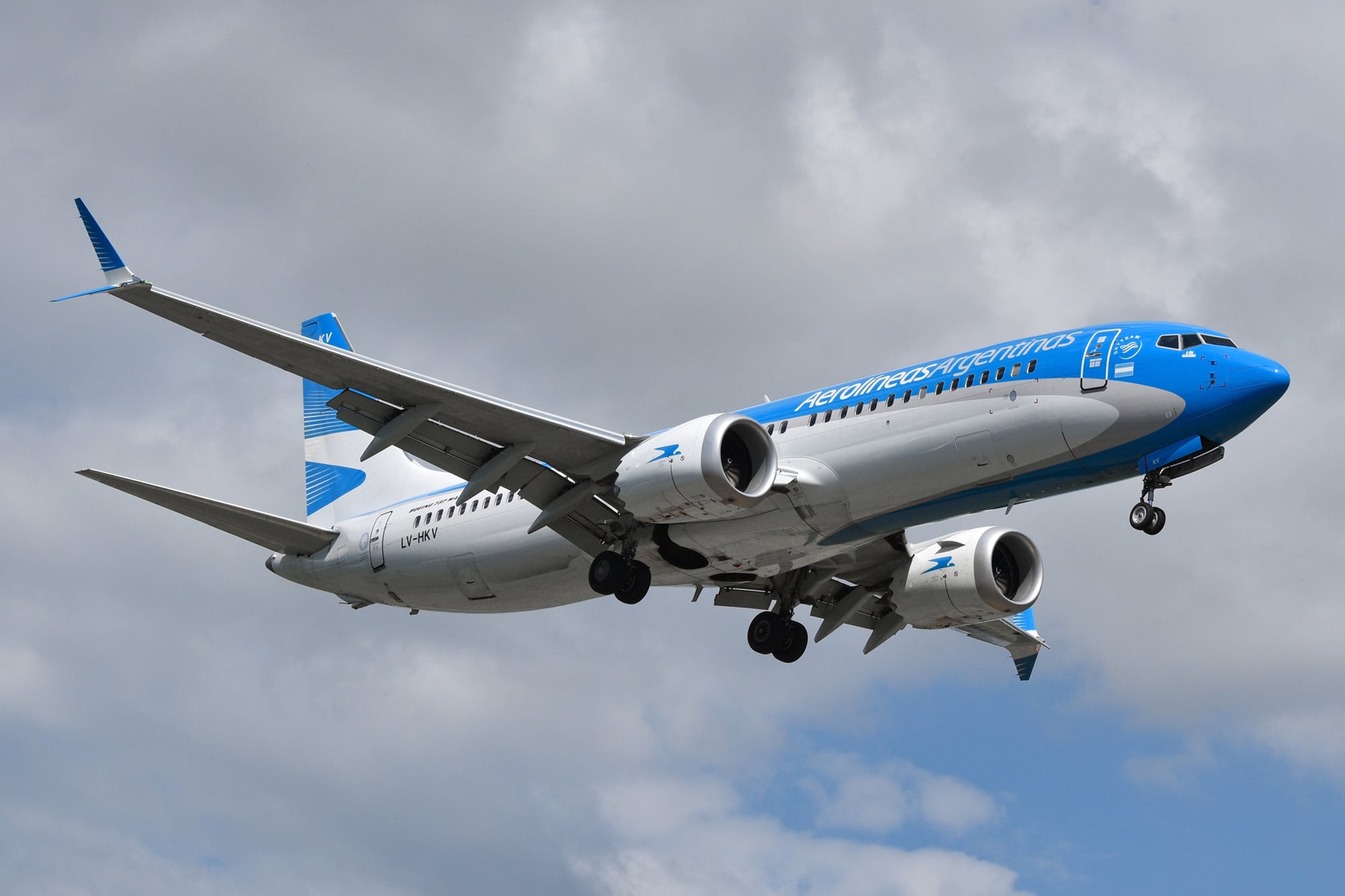 La modificación dispone un aumento en las horas de vuelo 