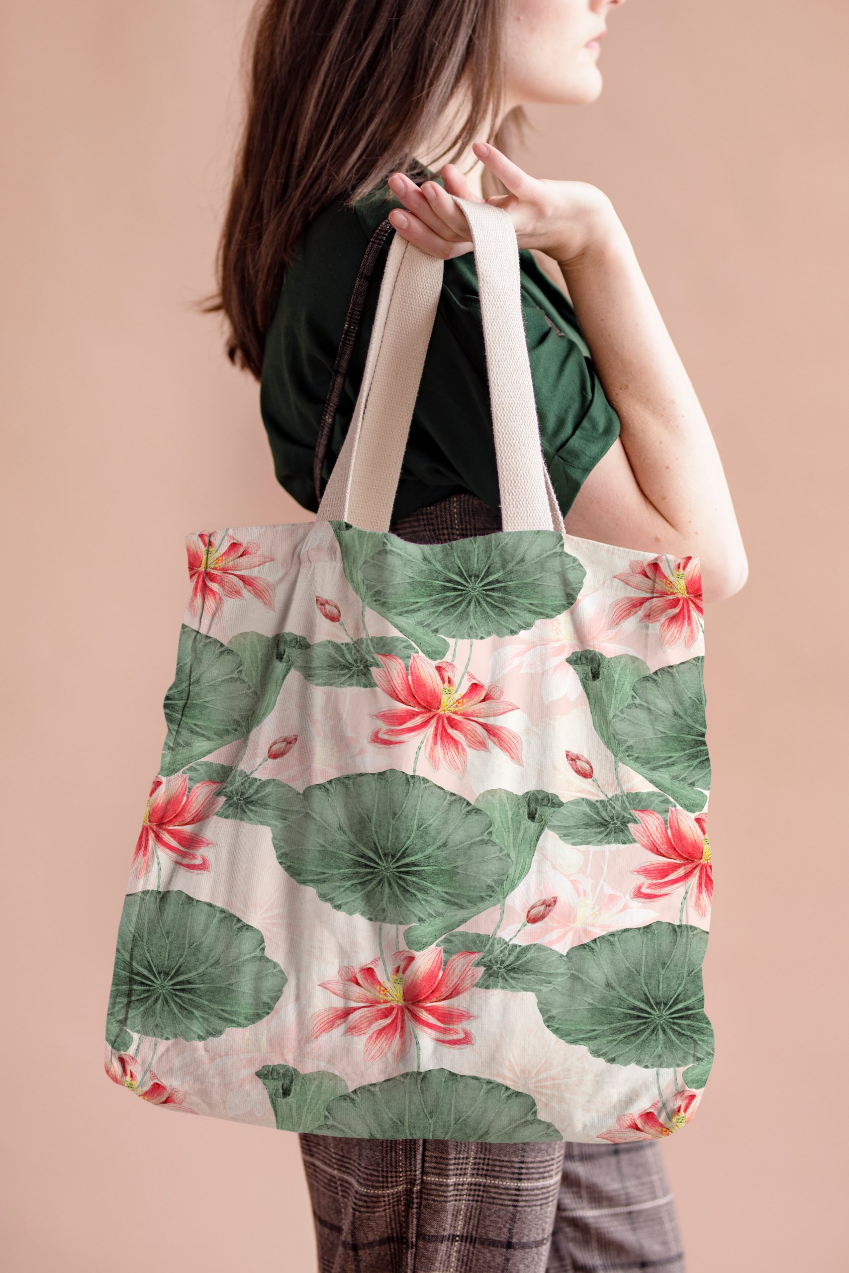 Las tote bag estampadas se vienen con todo. (Foto: Adobe Stock).