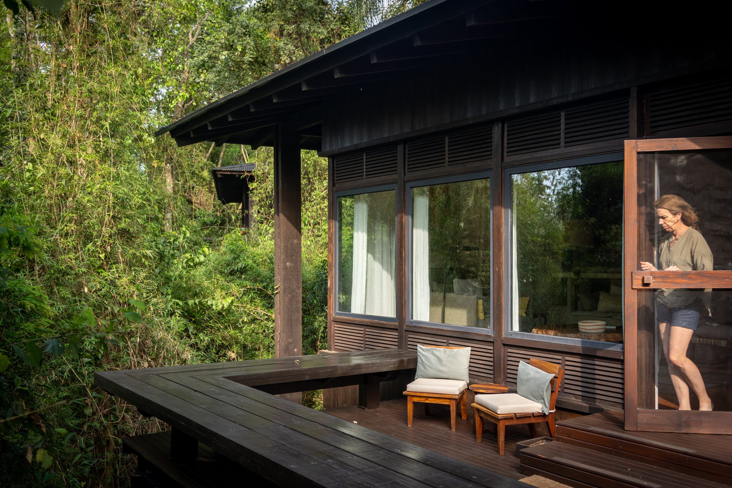 Cada una de las 14 villas tiene su deck privado.