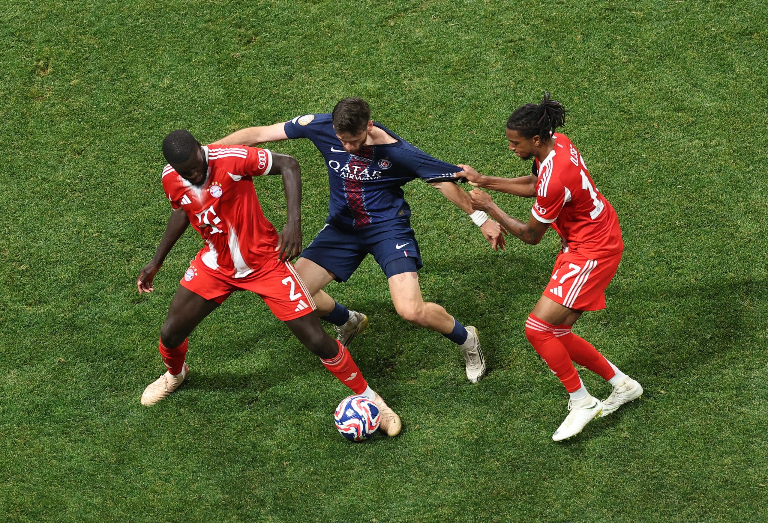 PSG vs B. Múnich por los cuartos de final de el Mundial de Clubes 2025 del 2025.