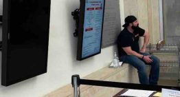 Alerta para migrantes en Carolina del Norte: denuncian que hay agentes del ICE infiltrados en los tribunales