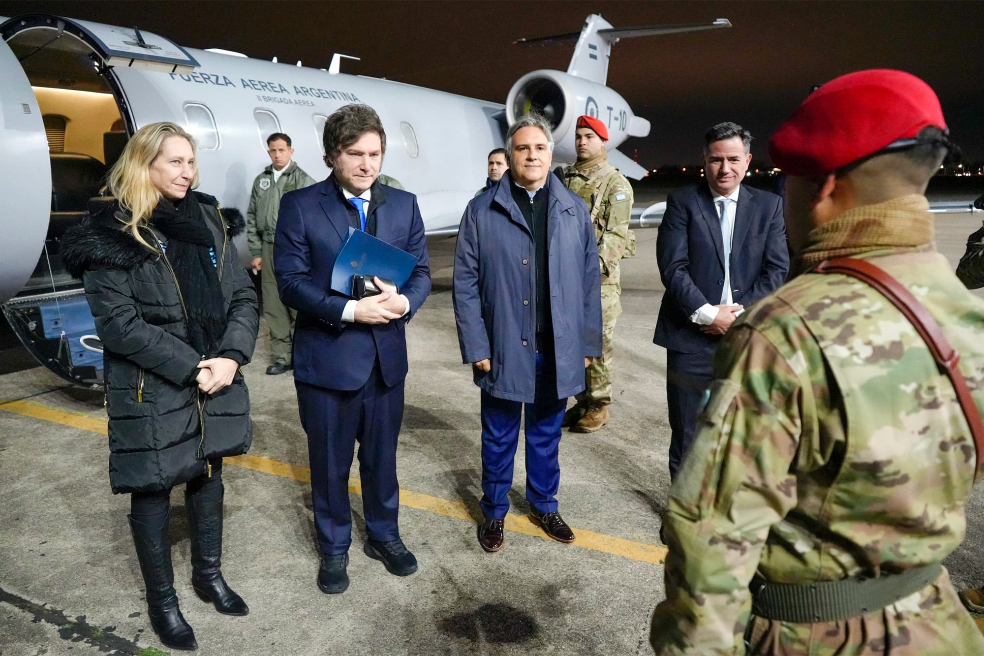 Los hermanos Milei junto a gobernador por la provincia de Córdoba, Martín Llayora