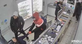 Violento robo en Quilmes: simularon ser personas con discapacidad y desvalijaron una joyería