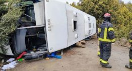 Accidente en Villa Traful | El crudo relato de una de las víctimas que pudo rescatar a su esposa: “Me pedía que no la soltara”