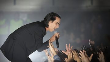 Nick Cave donó 2000 libros que “acumuló” en su biblioteca