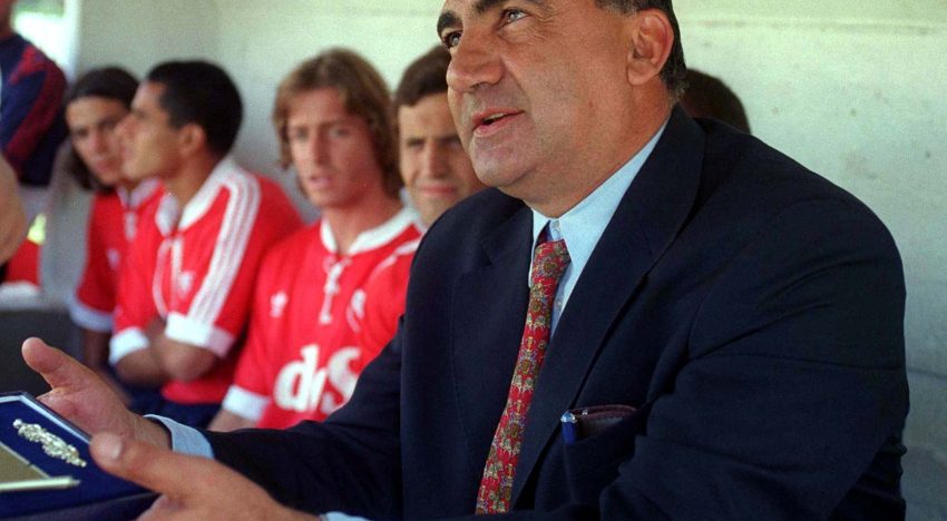 La muerte del Zurdo López: el maracanazo del 95, la resistencia de los hinchas de Independiente y una hazaña que no evitó su salida