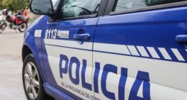 Un motociclista murió tras ser atropellado por el conductor de una camioneta que escapó y más tarde se entregó