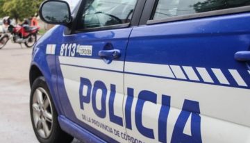 Un motociclista murió tras ser atropellado por el conductor de una camioneta que escapó y más tarde se entregó