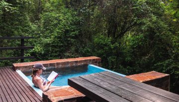 En plena selva, 14 villas exclusivas con pileta privada y estadía a medida