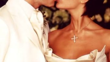 A 26 años de la boda de David y Victoria Beckham: un castillo irlandés, tronos dorados y looks en composé