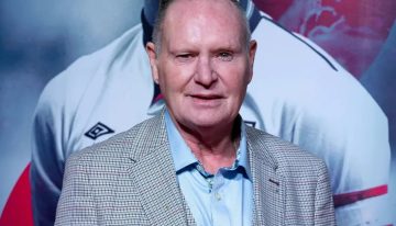 El ex futbolista inglés Paul Gascoigne fue encontrado inconsciente y debió ser hospitalizado