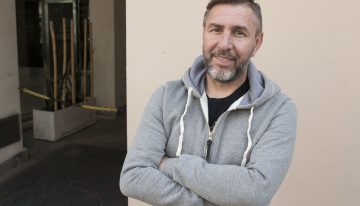 Emiliano Pinsón: su primer libro, el día a día con el tratamiento del Parkinson en España y la contención de sus hijos